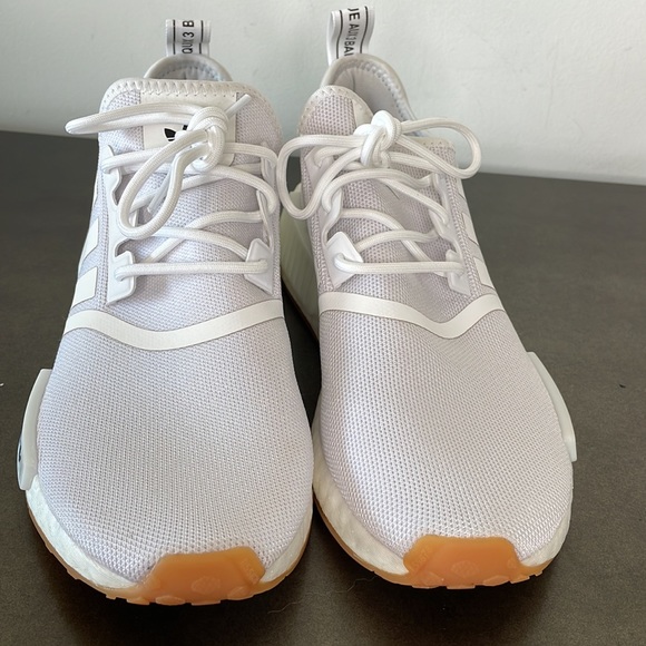 ADIDAS NMD R1 Primeblue Mens:size 8.5 Color: white gum Style: GZ9260 - Picture 5 of 12